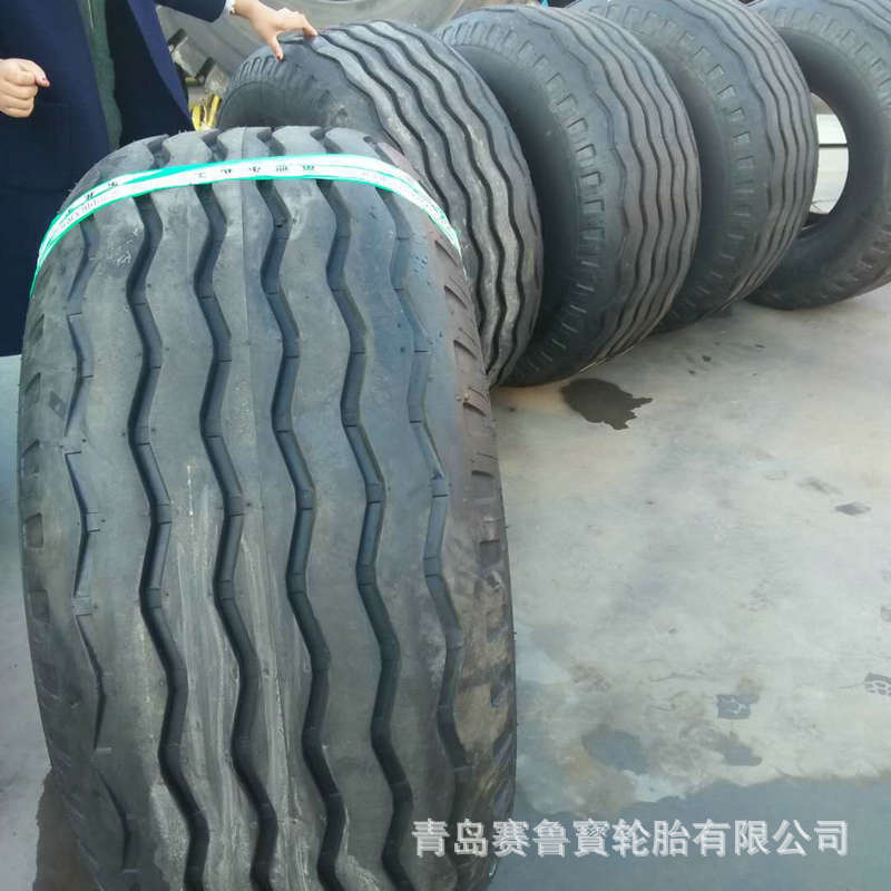运输车轮胎  沙漠轮胎 20-20 加厚