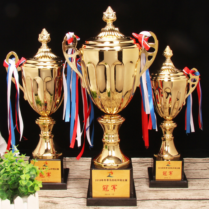 Factory wholesale creative metal trophy 2024 new high-end annual meeting award trophy business gold trophy