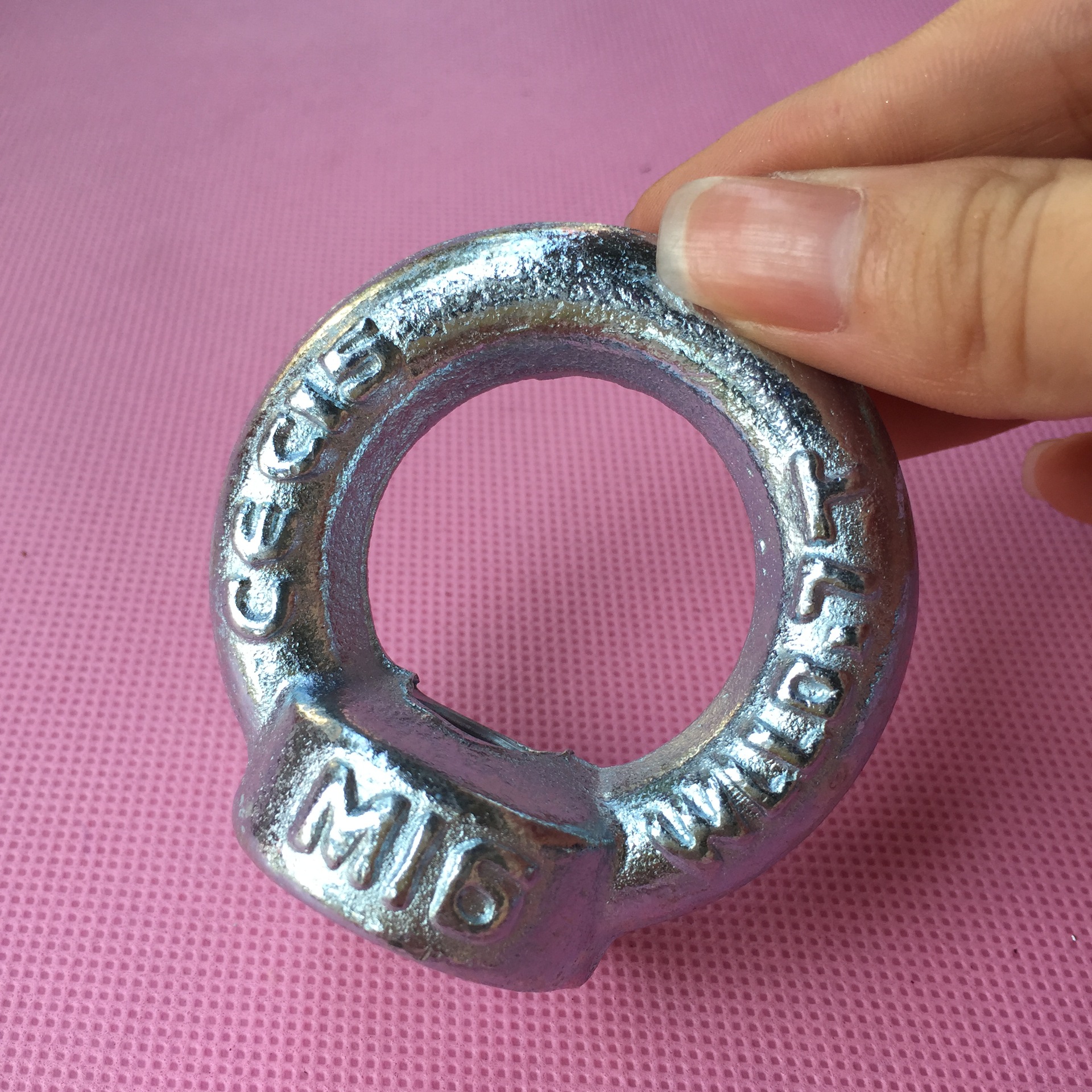 源头厂家: 德标DIN582吊环螺母 LIFTING EYE NUT 碳钢C15