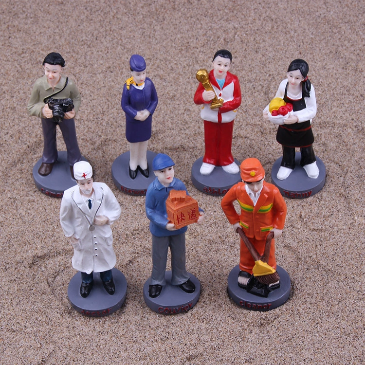 Песочный стол, песочные инструменты, различные персонажи, рабочие, врачи, спортсмены, пожарные няни, беременные женщины и другие 28 профессиональных персонажей