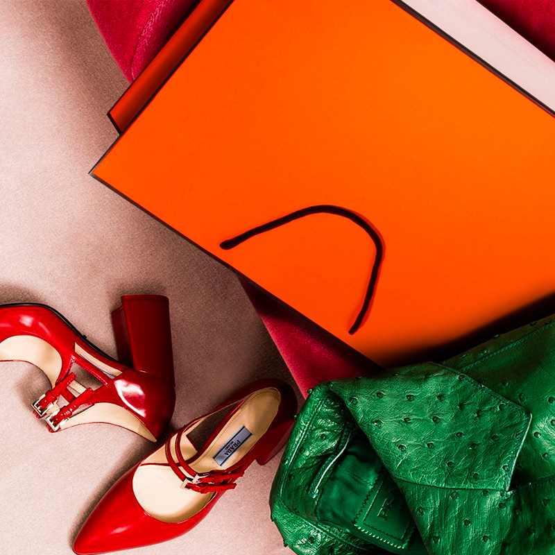 Bolsa de regalo de papel con relieve, personalizada con logo