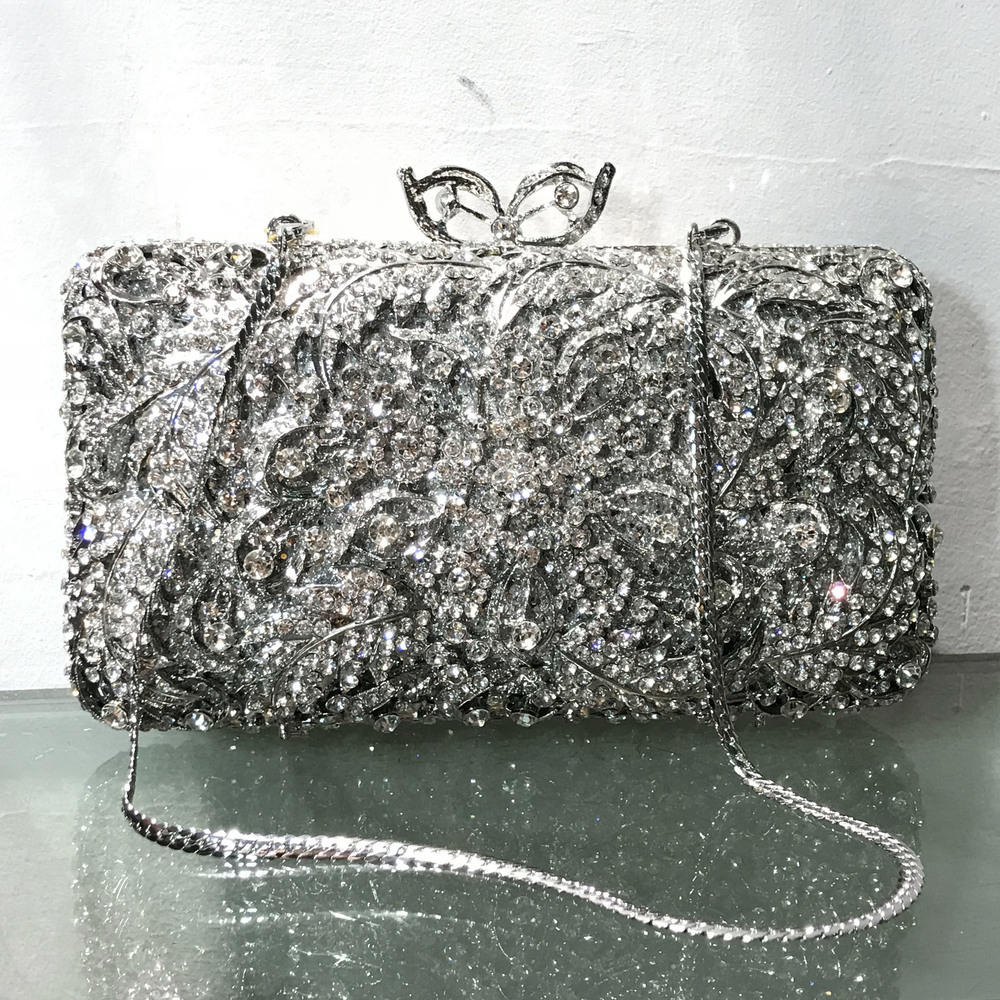 * bolsas de mano de diamantes europeos y estadounidenses bolsas de cena de cristal metálicas perforadas bolsas de novia de diamantes manuales