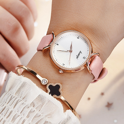 Hot selling new fashion women's watch women's belt student casual beauty electronic quartz watch versatile fashion watch