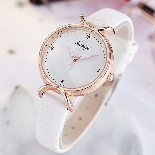 Hot selling new fashion women's watch women's belt student casual beauty electronic quartz watch versatile fashion watch