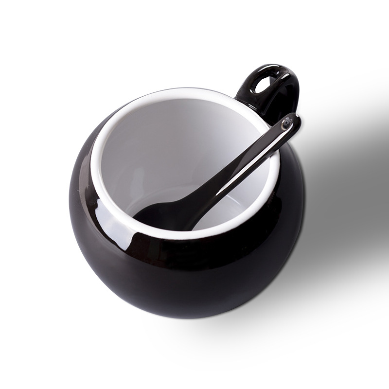 Цմɱƿɰͨ׻ɫԱ鱭Ӵմ¶Ա