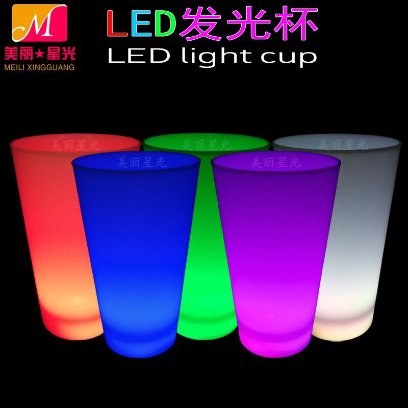 Taza luminosa led Bar KTV taza intermitente colorida taza flash de plástico de 500ml puede imprimir LOGOTIPO en un área grande
