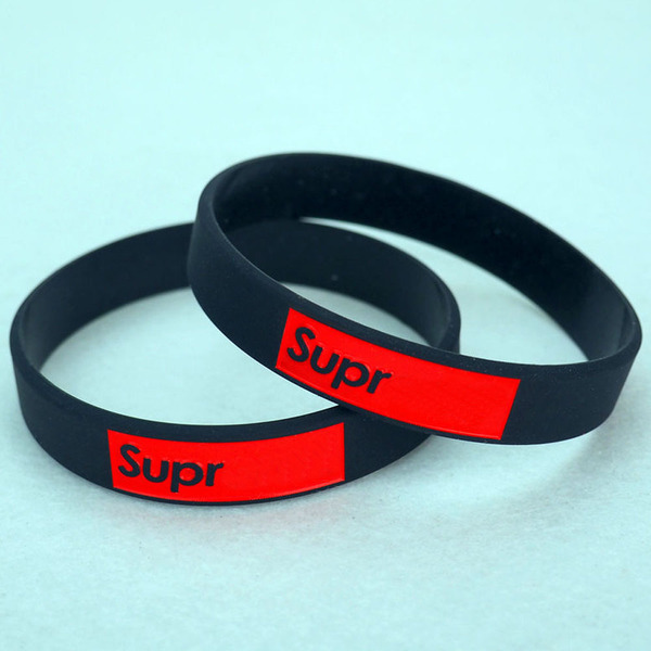[Treasure of Town Store] Spot sup Silicone Bracelet supreme good