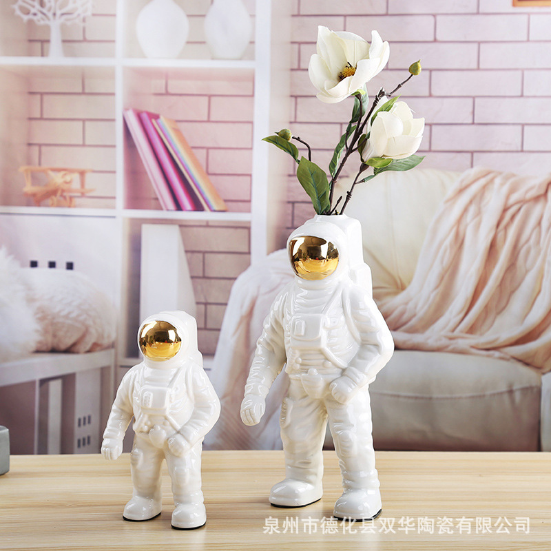 Nordic Astronaut Flower Arrangement Desktop Model Room Decoration Ins Astronaut Vase Ornament Craft Space Style