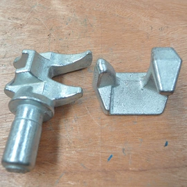 集装箱;家具五金;其他输配电