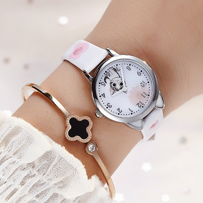 New style children's cute little watch girls boys belt fashion ladies electronic quartz watch