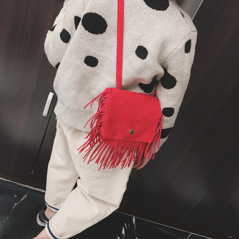 2022 nuevo bolso de los niños borla de moda bolso de hombro coreano mini bolso de mensajero de moda niños y niñas bebé monedero de la moneda
