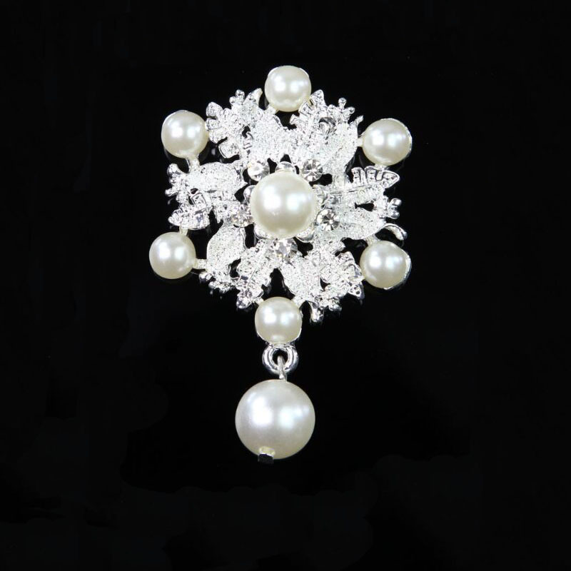 厂家直销新款时尚锌合金胸针水钻镶嵌胸花高档西装礼服珍珠心胸针