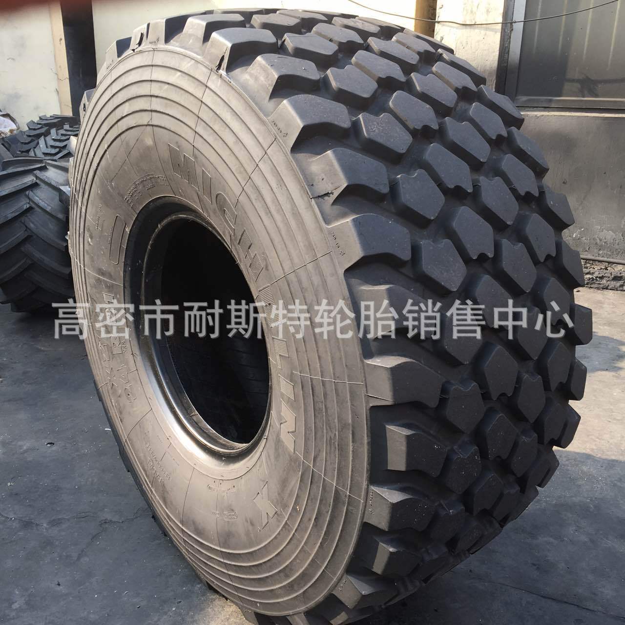 供应米其林加强型24R21沙漠运输卡车 消防车轮胎 全钢子午线轮胎