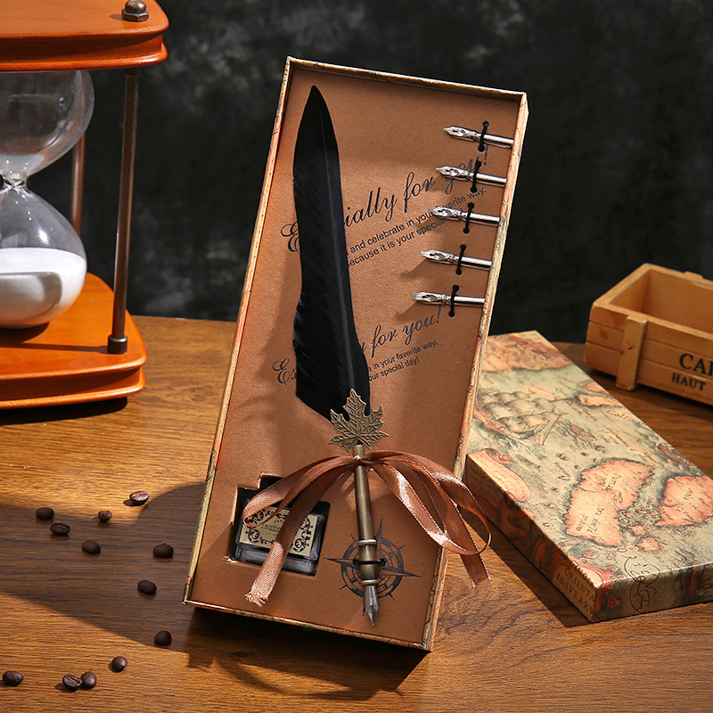 긴 검은 잎 + 잉크 + 녹색 상자