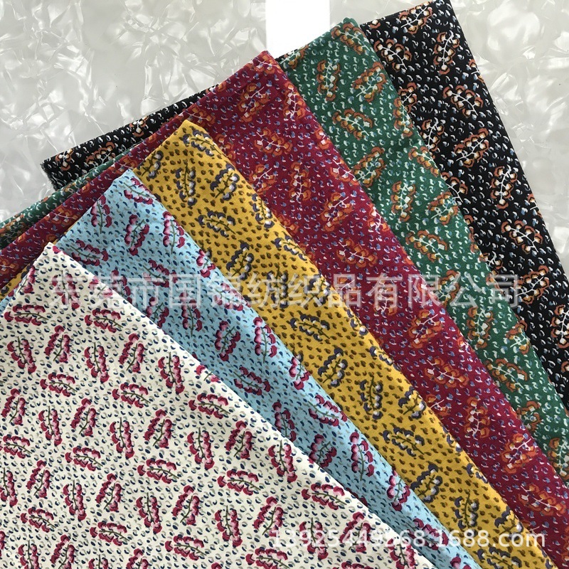 热销纯棉印花布 全棉133*72府绸印花布印花 女装面料