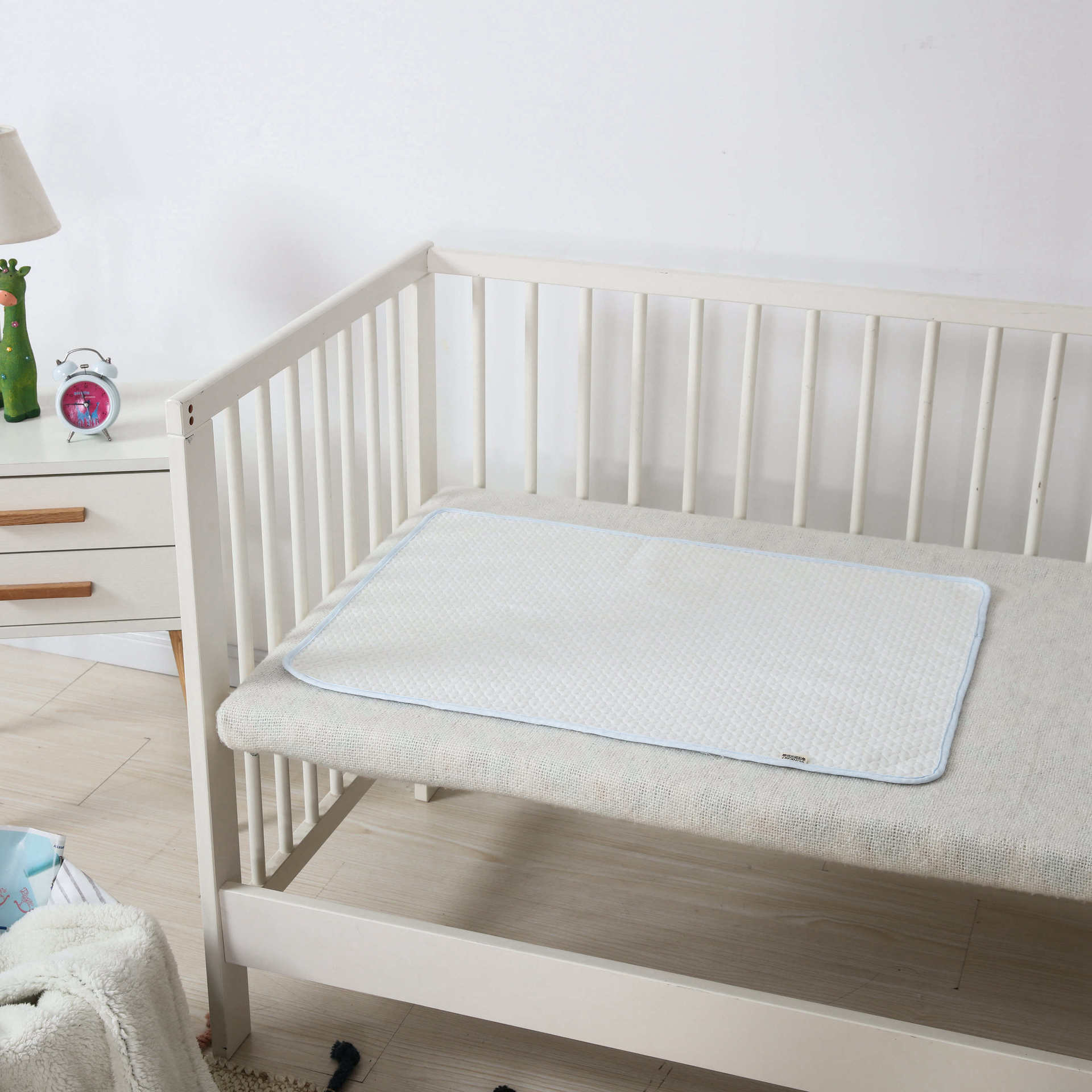 Directo de fábrica de fibra de bambú almohadilla del pañal colchón impermeable cubierta protectora almohadilla de enfermería almohadilla del pañal cómodo transpirable lavable a máquina