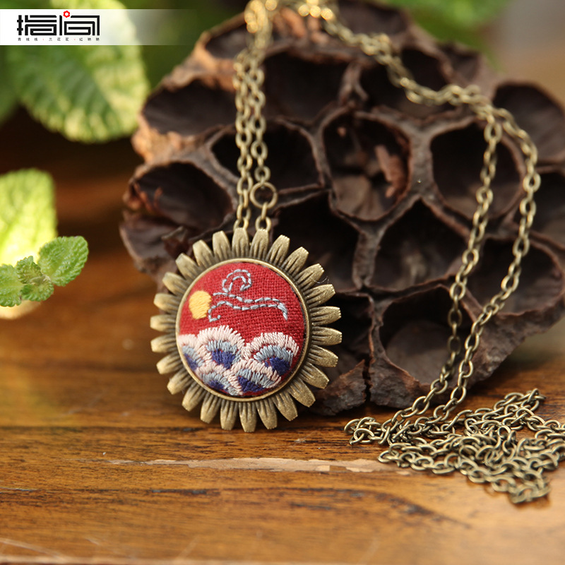 Xuri-Producto no acabado (de doble uso-se puede utilizar como collar) + 7cm estiramiento bordado + cadena delgada