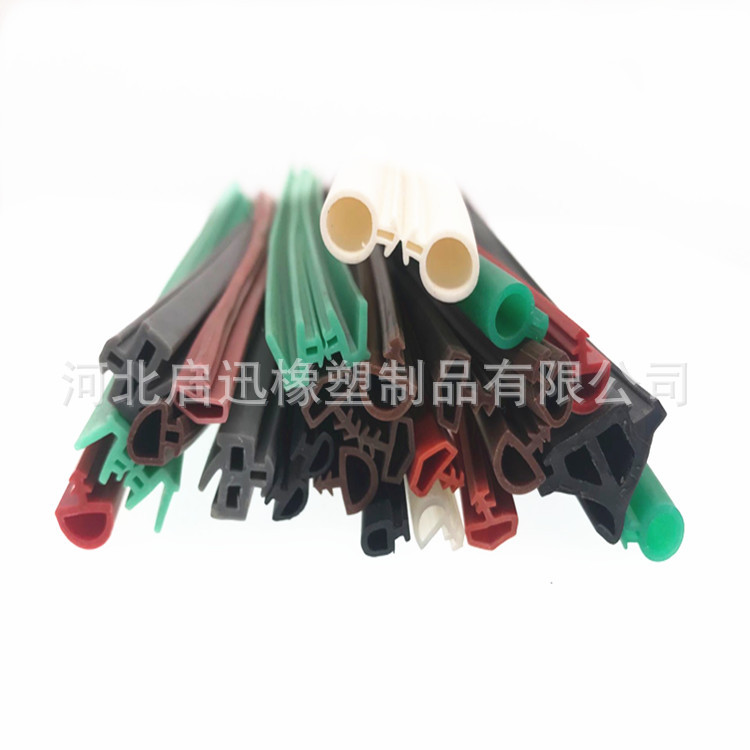 供应 P型硅胶耐高温密封条 卡槽门窗硅胶条 异形硅胶条