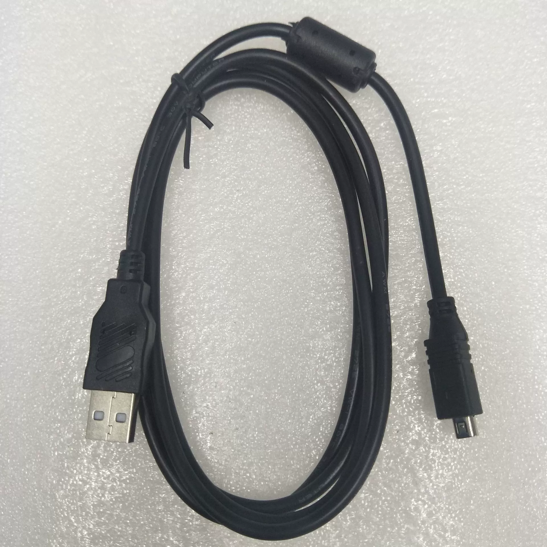 Подходит для Sony DCR-DVD/HC/PC/IP-камеры серии 10p Контактный полукруглый интерфейс USB-кабель для передачи данных