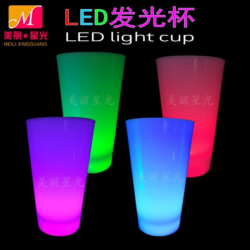 Taza luminosa led Bar KTV taza intermitente colorida taza flash de plástico de 500ml puede imprimir LOGOTIPO en un área grande