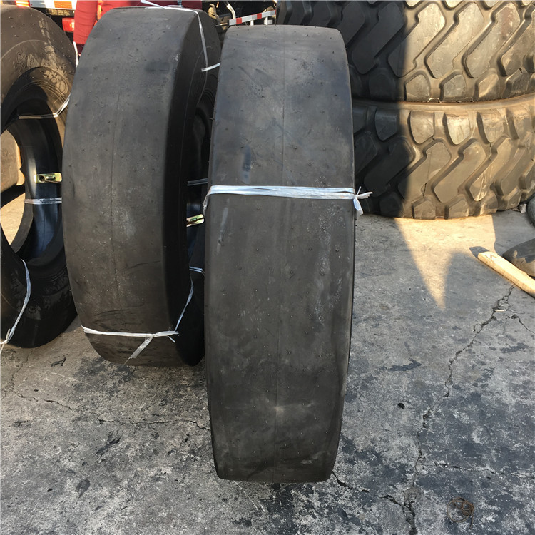 供应1200-24 12.00-24光面矿用井下铲运机轮胎