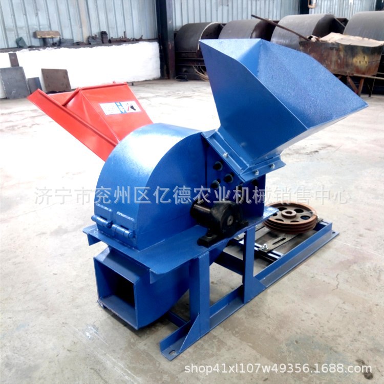 云南热销双口木材碎木机干湿两用农作物秸秆木板多功能粉碎机