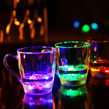 发光杯七彩LED发光酒杯 水感应钻面手柄杯入水即亮夜光杯节日礼品