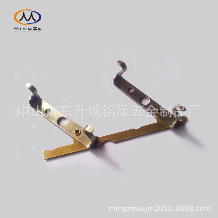 排插五金片铜冲压件厂家 德标欧规式插座弹片牛角铜钩导电片2位