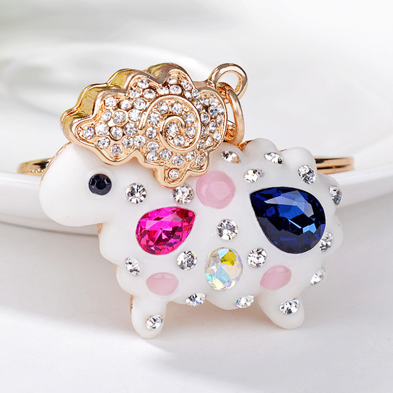 Cartoon Resin Crystal Sheep Car Keychain Ring Chain Metal Crafts Small Gift Bag Pendant Pendant