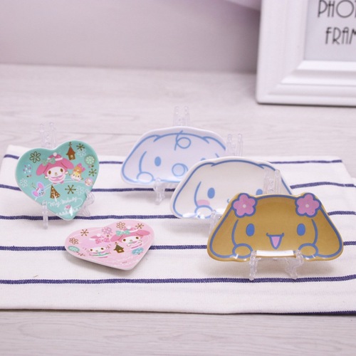 Cartoon big-eared dog, cinnamon dog, cute plate, melamine imitation porcelain tableware, grid plate, small plate, cake plate, eating bowl