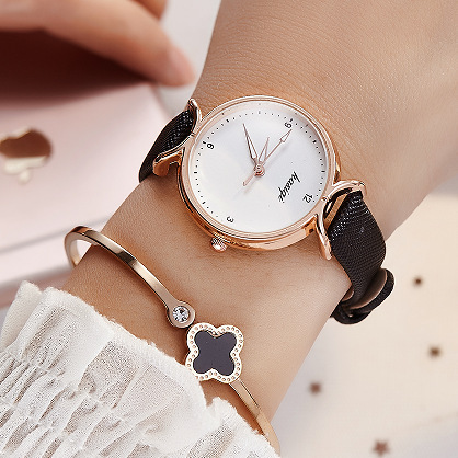 Hot selling new fashion women's watch women's belt student casual beauty electronic quartz watch versatile fashion watch