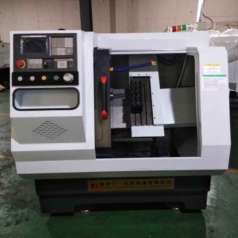 南京二机（上海销售维修部）销售小型 精密ck6136卧式数控车床