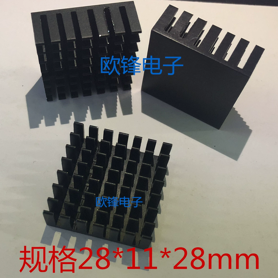 Высококачественный радиатор из чистого алюминия 28*11*28 мм, черный малый чип-радиатор 28*11*28 мм