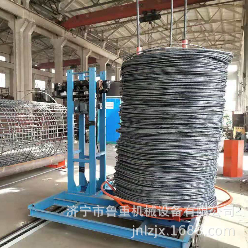 生产2.5米钢筋笼滚笼机 2.5米钢筋笼绕筋机 房地产钢筋笼焊机