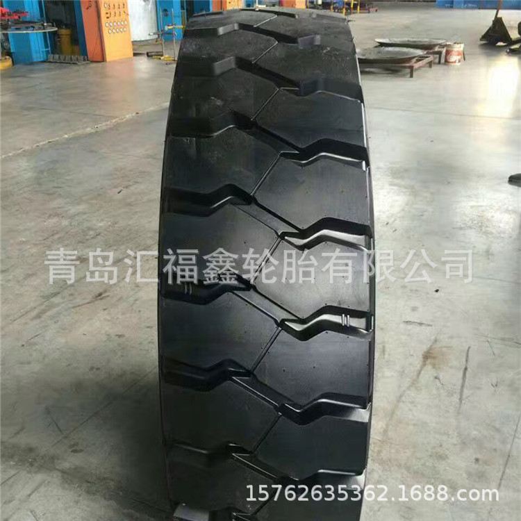 1400R24 14.00R25 矿用翻斗车钢丝工程轮胎自卸车宽体车轮胎