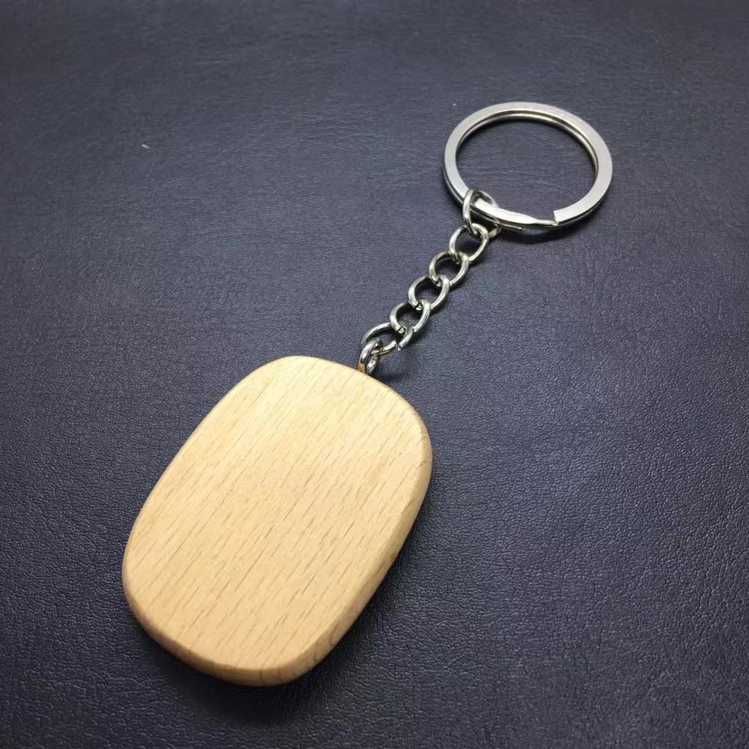 Llavero de madera con grabado láser, colgante redondo de madera de haya respetuoso con el medio ambiente, pequeño regalo conmemorativo de graduación