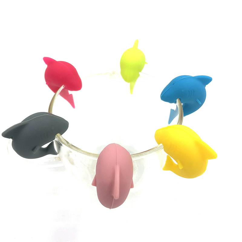 硅胶红唇舌头酒杯标识创意硅胶鲨鱼酒杯识别器聚会酒杯杯签标记