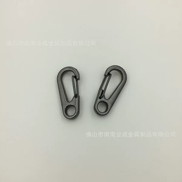 Outdoor Carry-on Equipment Alloy Material Carabiner Quick Hook 8-shaped Buckle Metal Outdoor Keychain
