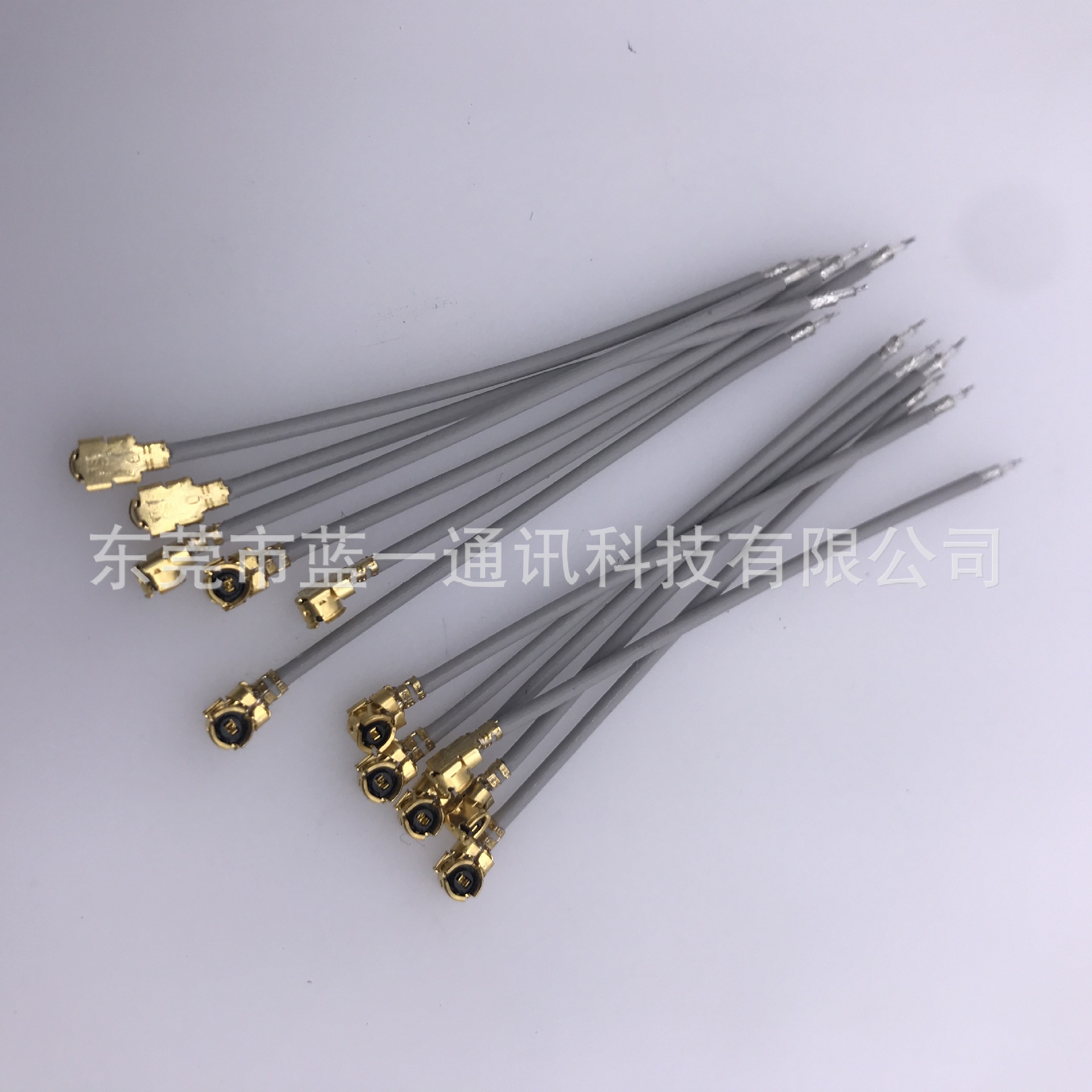 加工定 制IPEX/MHF转接线 0.81mm 1.13mm 1.37mm 高温低损耗同轴