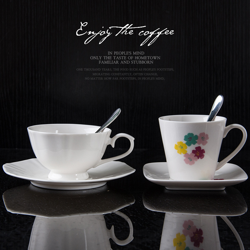 Cerámica blanca borde octogonal taza de café platillo conjunto de cuchara