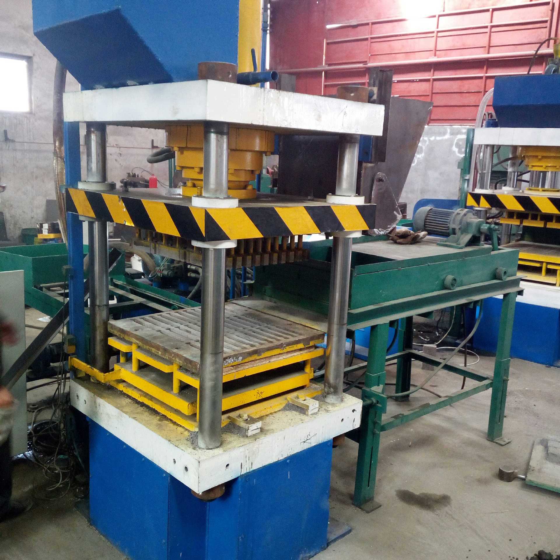 批发 液压垫块机 水泥垫块机 静压垫块机设备 高铁垫块 梅花垫块