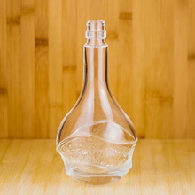 生产供应500ml细颈梨形牙口玻璃瓶 厂家制造高档一斤装异形白酒瓶