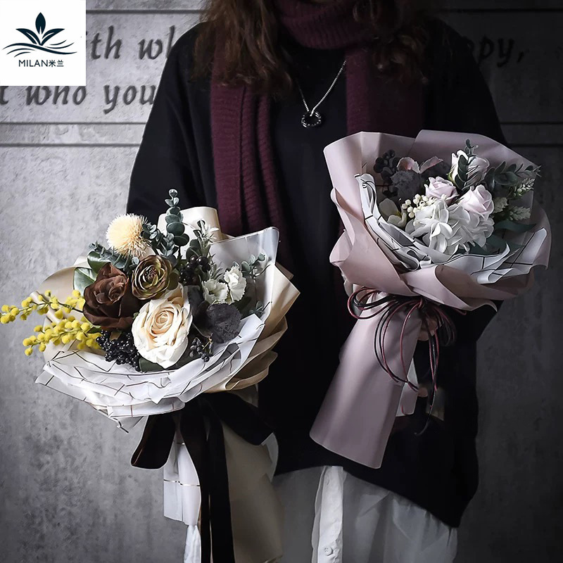 Papel de embalaje de regalo de flores Papel de envoltura de papel de preservación de papel de revestimiento de ramo coreano Película de luz suave Lisa impermeable