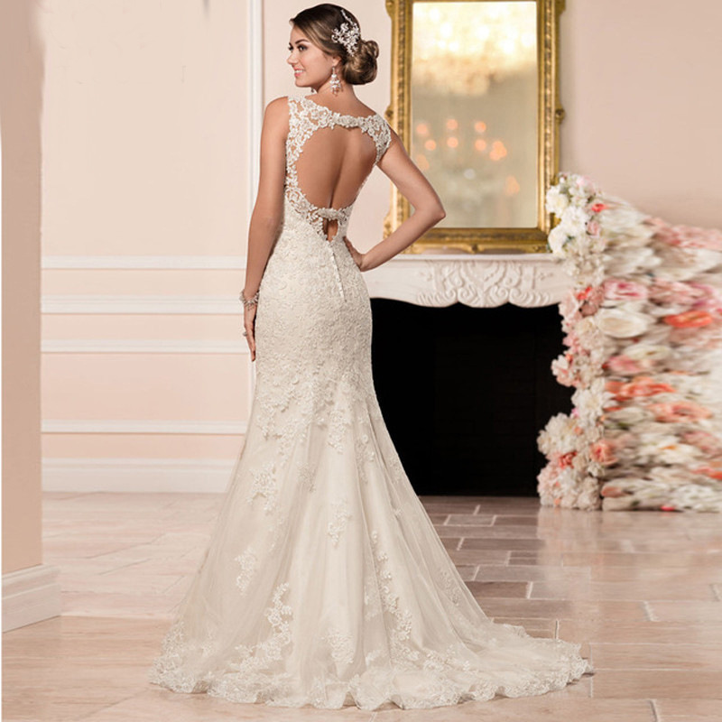 Foreign Trade European and American Wedding Dress 2025 New Slim Fishtail Lace Large Size Double Shoulder French Retro Bridal Wedding Dress