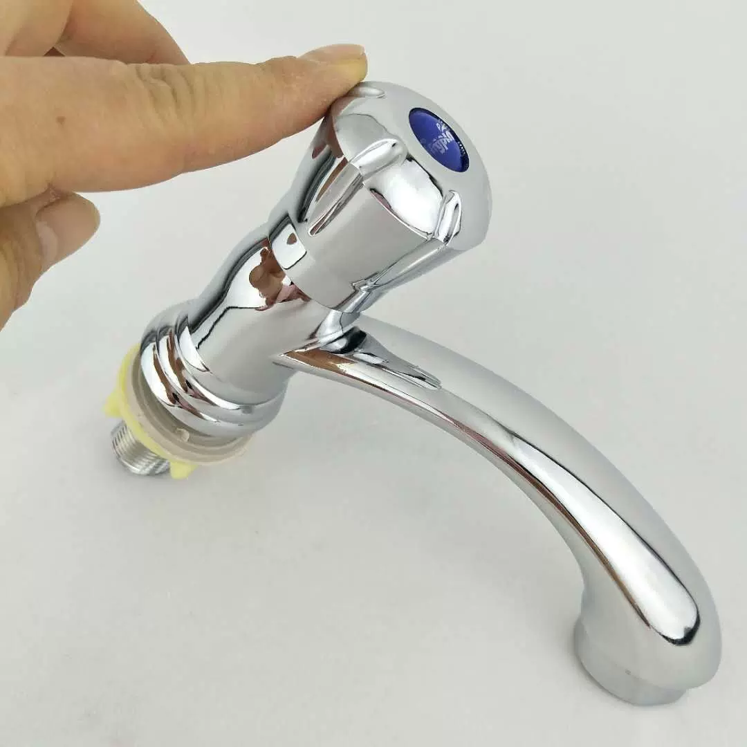 新款上市　卫浴批发　小台式地球轮面盆龙头卫生间洗手盆龙头