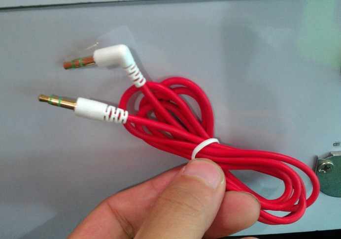 大红色 音频对录线 车载对录线 3.5mm公对公连接线 90度弯头转直