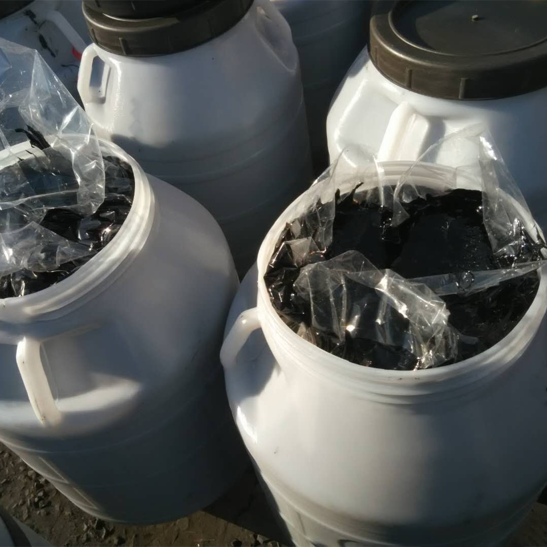 国标道路石油沥青齐鲁石化沥青东海牌沥青桶装厂家现货70号90号