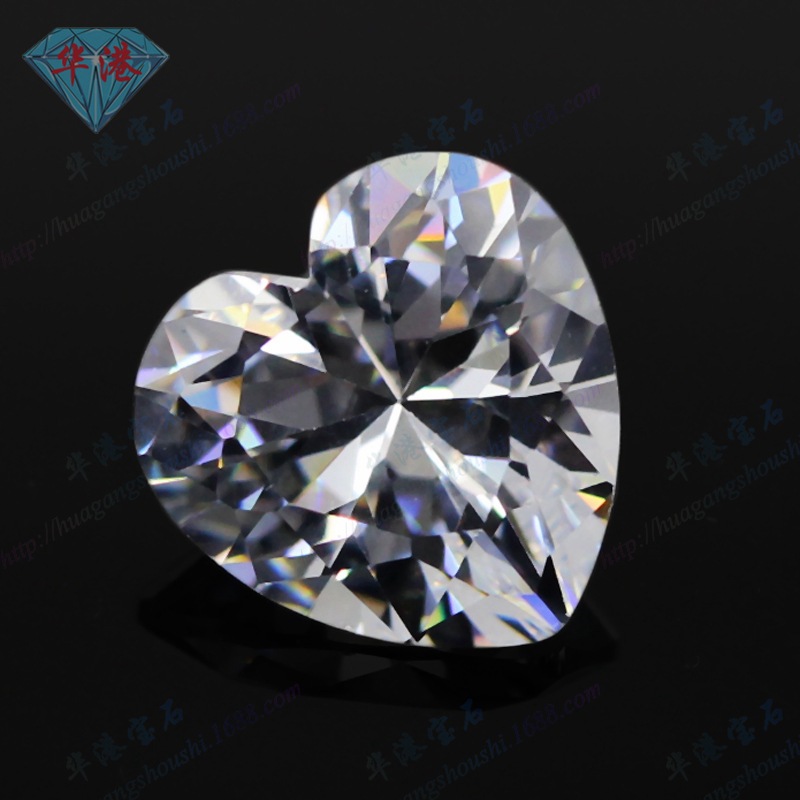 華港宝石ハート型ジルコン裸石戒面卸売り白色カラー尖底aaa皓石主石人工ドリル