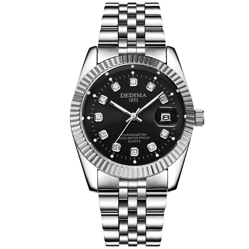 남자의 검은 실버 벨트