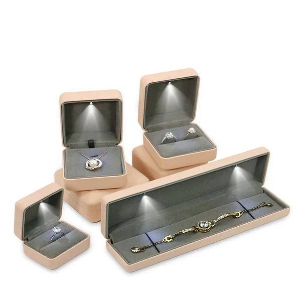 Creative Led Lighted Proposal Ring Box Diamond Ring Box Jewelry Packaging Box Pair Ring Box Necklace Box Wholesale
